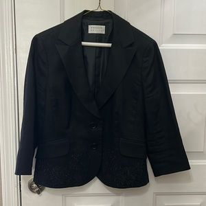 100% Linen 3/4 length sleeve blazer with embroidery